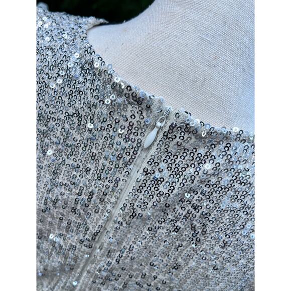 Ivy City Co Starling Dress In Gold Sequin small New With Tags - Picture 6 of 6